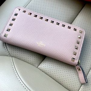 VALENTINO Garavani Authentic ! Rockstud Wallet Wow